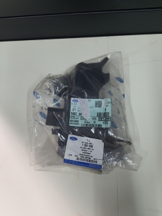 Luchtgeleidingsplaat  Ford 1697068