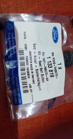 Knop veiligheidsgordel 1133819  YS71-F65070-AA